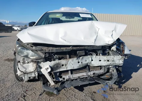 2015 Mazda Mazda3 I Sv из США, поврежденный, VIN JM1BM1T75F1231751